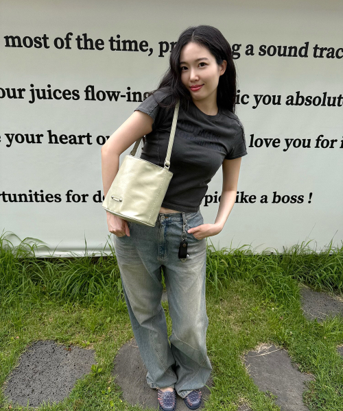 RAIMENT(レイメント)の「Stud Band Basket Bag_Light Khaki(ショルダーバッグ・レディース・その他・FREE)」の3枚目の写真