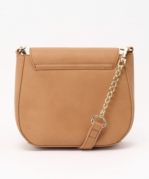 one after another NICE CLAUP(ワンアフターアナザーナイスクラップ)の「【non-no4月号掲載 ナイスクラップ】かぶせ付丸形ショルダー(ショルダーバッグ・レディース・キャメル/サックスブルー/ブラック・FREE)」の7枚目の写真