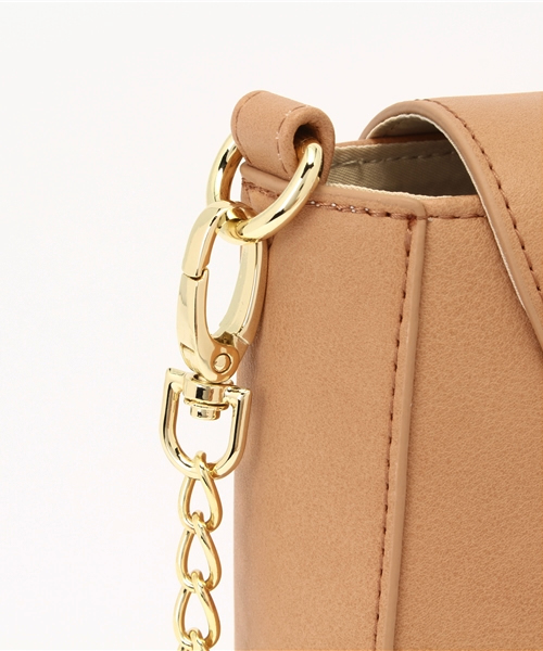 one after another NICE CLAUP(ワンアフターアナザーナイスクラップ)の「【non-no4月号掲載 ナイスクラップ】かぶせ付丸形ショルダー(ショルダーバッグ・レディース・キャメル/サックスブルー/ブラック・FREE)」の8枚目の写真