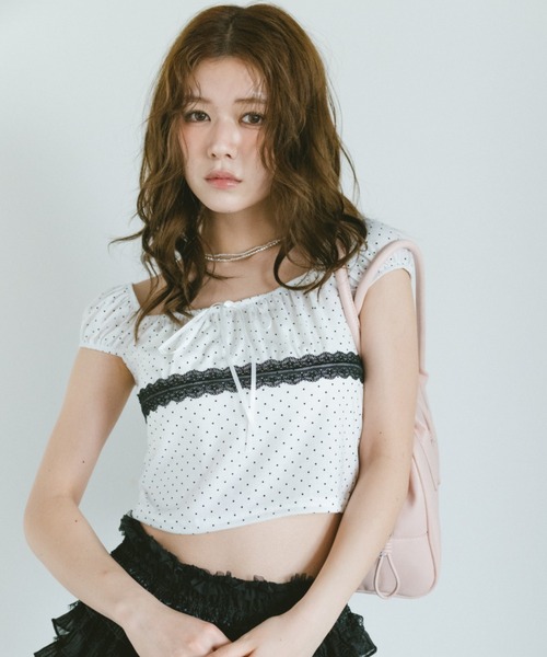 VANNIE U(ヴァニーユー)の「レース切り替えドットミニパフスリーブトップス(Tシャツ/カットソー・レディース・ホワイト/ブラック・FREE)」の22枚目の写真