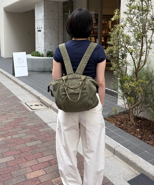 UNDERSTATEMENTs(アンダーステイトメント)の「【ユニセックス】2WAYヴィンテージライクバックパック/リュック/通勤通学(ショルダーバッグ・メンズ・ワイン/グリーン/ブラック・FREE)」の19枚目の写真