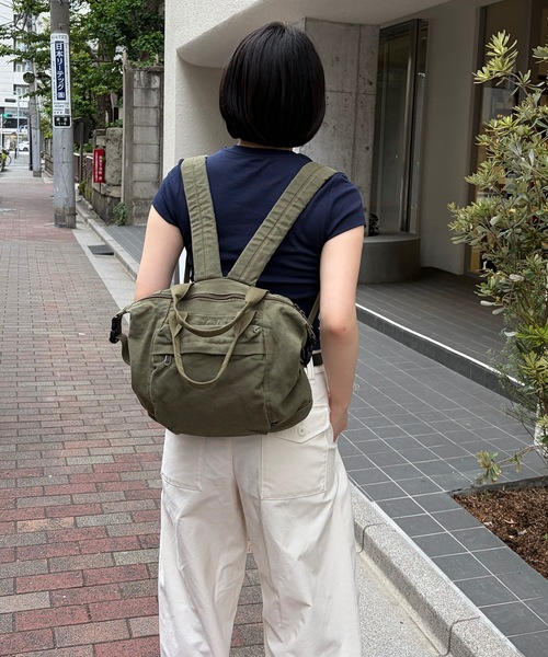 UNDERSTATEMENTs(アンダーステイトメント)の「【ユニセックス】2WAYヴィンテージライクバックパック/リュック/通勤通学(ショルダーバッグ・メンズ・ワイン/グリーン/ブラック・FREE)」の16枚目の写真