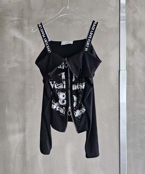 WESTBOY(ウエストボーイ)の「Y2K ユニセックス オフショルダー プリント ジップ トップス WOG26S1TP01(その他トップス・レディース・ブラック・FREE)」の6枚目の写真