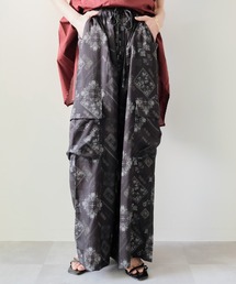 Bandana Printed Wide Cargo Pants(バンダナ柄ワイドカーゴパンツ)