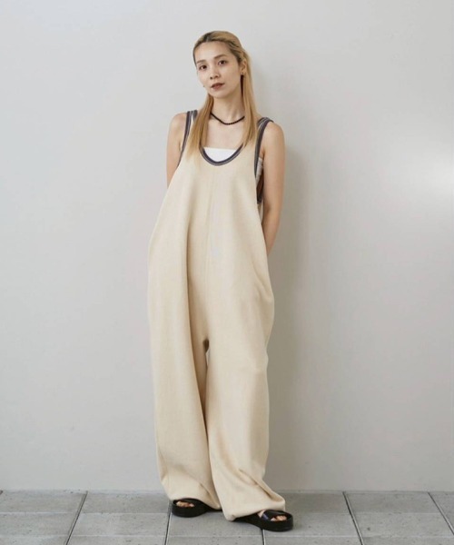 TODAYFUL(トゥデイフル)の「Cotton Bi-color Combinaison(サロペット/オーバーオール・レディース・ブラウン/アイボリー/インディゴブルー・38inch/36inch)」の5枚目の写真