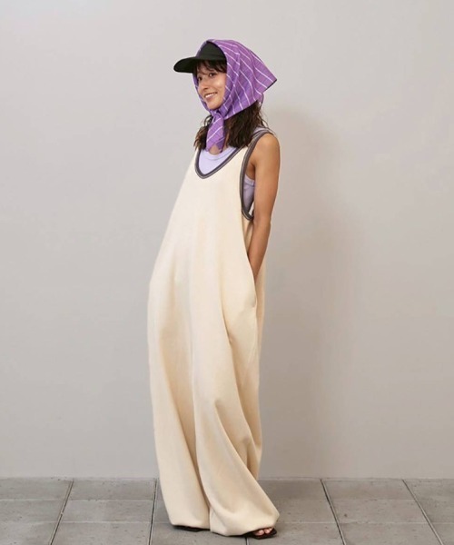 TODAYFUL(トゥデイフル)の「Cotton Bi-color Combinaison(サロペット/オーバーオール・レディース・ブラウン/アイボリー/インディゴブルー・38inch/36inch)」の7枚目の写真