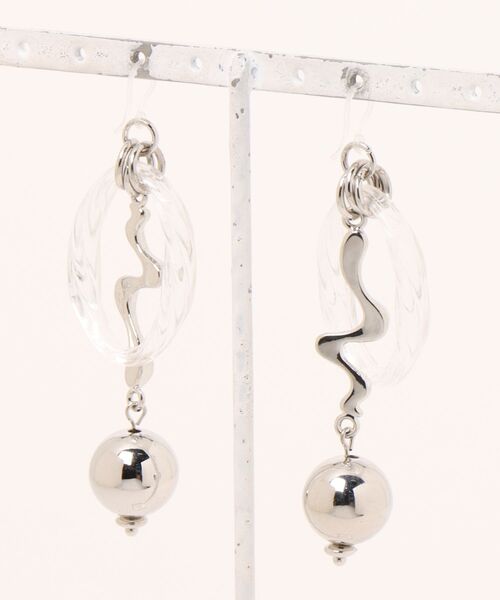 tone（トーン）の「【Astyle】silverball×clearcircle樹脂ピアス(MA)（ピアス（両耳用）・レディース・シルバー・FREE）」の4枚目の写真
