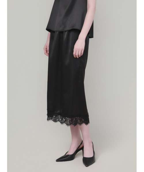 AMOMMA(アモマ)の「SATIN LACE SKIRT(スカート・レディース・ブラック・FREE)」の1枚目の写真