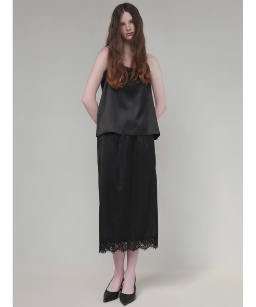 AMOMMA(アモマ)の「SATIN LACE SKIRT(スカート・レディース・ブラック・FREE)」の2枚目の写真