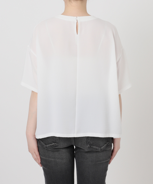 JOURNAL STANDARD relume(ジャーナルスタンダード レリューム)の「《追加2》2WAYジョーゼットロゴTEE(Tシャツ/カットソー・レディース・スミクロ/ホワイト系その他/ブラウン/ダークブルー・FREE)」の9枚目の写真