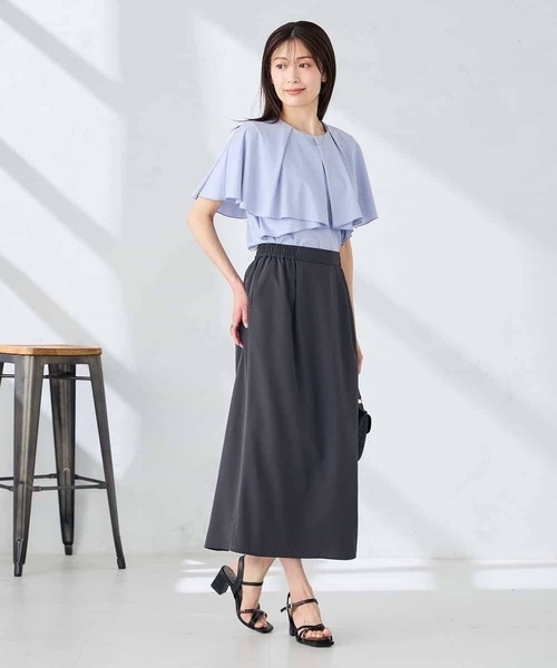 a.v.v(アーヴェヴェ)の「【接触冷感/UVカット】ケープトップス(Tシャツ/カットソー・レディース・ダークインディゴブルー/アイボリー/ブラック・36/38/40)」の17枚目の写真