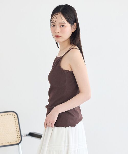 earth music&ecology（アースミュージックアンドエコロジー）の「カップ付レースキャミソール（キャミソール・レディース・オフホワイト/ブラウン/ブラック・FREE）」の7枚目の写真