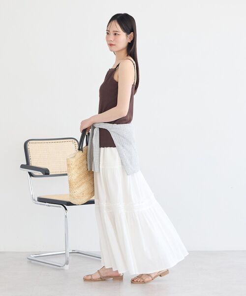 earth music&ecology（アースミュージックアンドエコロジー）の「カップ付レースキャミソール（キャミソール・レディース・オフホワイト/ブラウン/ブラック・FREE）」の10枚目の写真