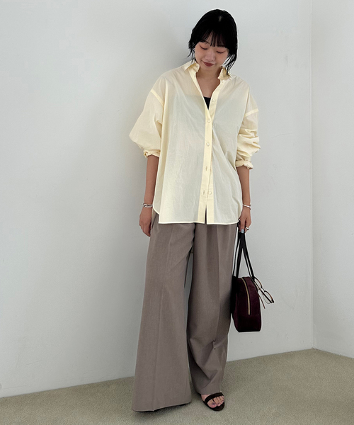 SLOBE IENA(スローブイエナ)の「コットンビックレギュラーシャツ(シャツ/ブラウス・レディース・ホワイト/サックスブルー/イエロー・FREE)」の11枚目の写真