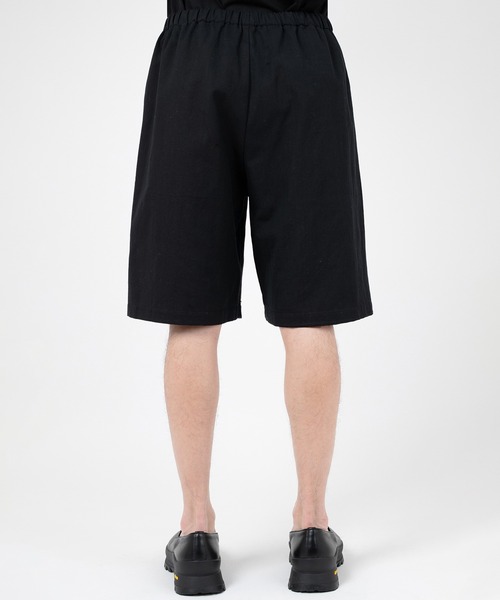 LAD MUSICIAN(ラッドミュージシャン)の「KHADI OXFORD SHORT PANTS(その他パンツ・メンズ・ブラック・46/44/42)」の3枚目の写真