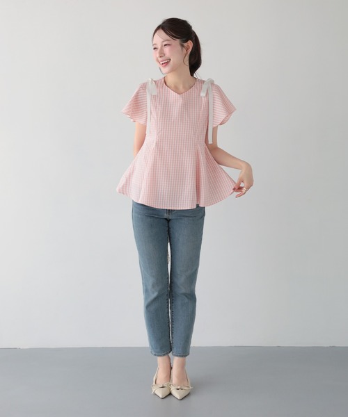 Fit more(フィットモア)の「ショルダーリボンギンガムAライントップス(その他トップス・レディース・ピンク/ベージュ/ブラック・FREE)」の4枚目の写真