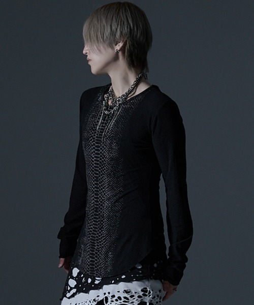 NOVESSEL(ノベセル)の「『NOVESSEL/ノベセル』パイソンロングスリーブテレコカットソー【Y】【CN】(Tシャツ/カットソー・メンズ・ホワイト/ブラック・FREE)」の6枚目の写真