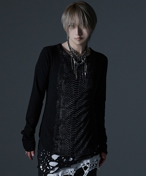 NOVESSEL(ノベセル)の「『NOVESSEL/ノベセル』パイソンロングスリーブテレコカットソー【Y】【CN】(Tシャツ/カットソー・メンズ・ホワイト/ブラック・FREE)」の5枚目の写真