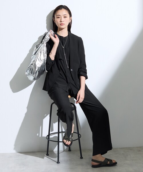 INDIVI(インディヴィ)の「【接触冷感/UVケア/着る日傘】ワイドストレートパンツ(その他パンツ・レディース・ブラウン系/チャコール/ブラック・13/15 /05/36/38/40/19/03)」の12枚目の写真
