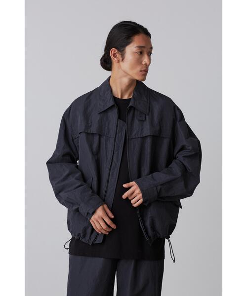 YLEVE(イレーヴ)の「YLEVE / RAMIE COTTON WEATHER BLOUSON UNISEX(ブルゾン・メンズ・カーキ/グレー・3/5)」の1枚目の写真