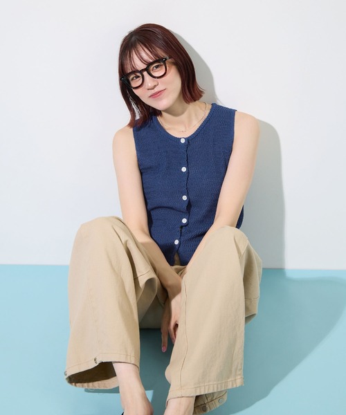 ABYS(アビス)の「ニットボタンベスト(ベスト・レディース・オレンジ/アイボリー/ネイビー・FREE)」の19枚目の写真