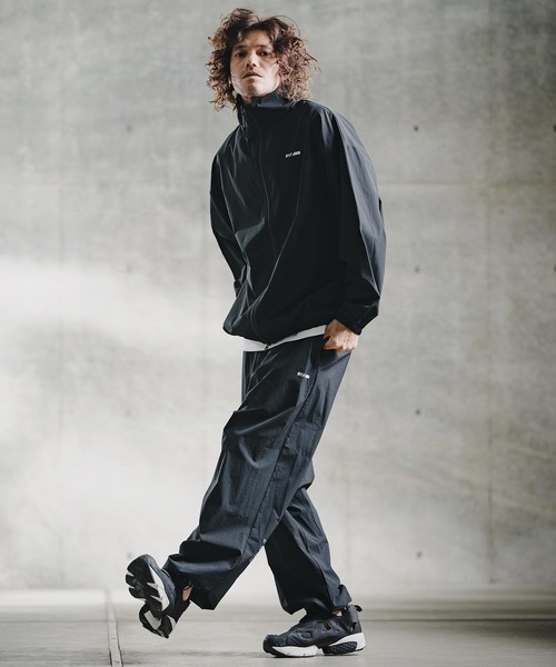 GLIMCLAP(グリムクラップ)の「mp15195-Ripstop & Stretch Nylon Wide Track Pants トラックパンツ(211-005-gla-cg)(その他パンツ・メンズ・ブラック/ブルー・S/L/M)」の12枚目の写真