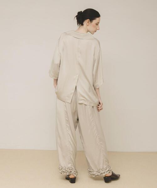 LAATO(ラート)の「open collar shirts(シャツ/ブラウス・レディース・ダークブラウン/グレー系その他・FREE)」の6枚目の写真