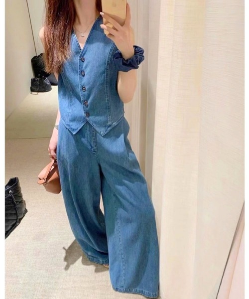 FAVORITO(ファヴォリート)の「デニムノースリーブトップスパンツセットアップ(セットアップ・レディース・ブルー・S/XL/L/M)」の3枚目の写真