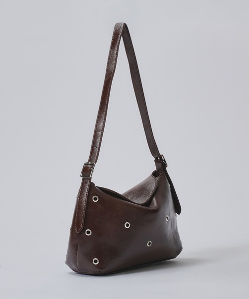 SELLE GLANT(セレグランテ)の「ONE-HANDLE EYELET DESIGN BAG / ワンハンドルアイレットデザインバッグ(ハンドバッグ・メンズ・オフホワイト/ダークブラウン/ブラック・FREE)」の3枚目の写真