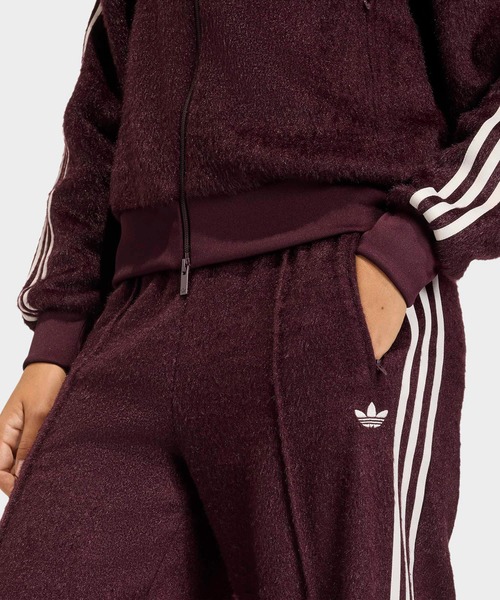 adidas(アディダス)の「アディダス オリジナルス モヘヤ ファイアバード ルーズ トラックパンツ / アディダスオリジナルス adidas Originals(スウェットパンツ・レディース・レッド・XX-LARGE/LARGE/MEDIUM/SMALL/X-LARGE/X-SMALL)」の4枚目の写真