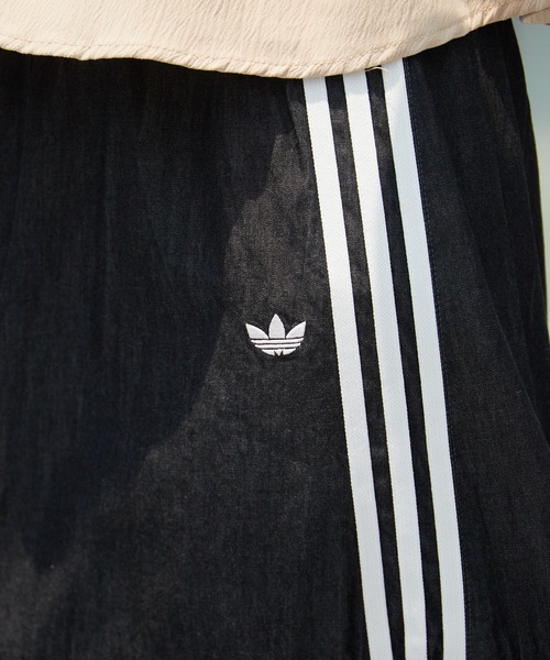 adidas(アディダス)の「adidas/アディダス ORI DENIM SKIRT スリーストライプス デニムスカート ウエストゴム カジュアル モダン レディース 2026年夏 夏服(スカート・レディース・ブラック/ブルー・S/M/L)」の20枚目の写真