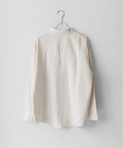 on:nue(オンニュ)の「【on:nue】ピーチスキンストライプオーバーサイズシャツ /26-27 AW COLLECTION(シャツ/ブラウス・レディース・ブラウン/アイボリー/バーガンディー・FREE)」の19枚目の写真