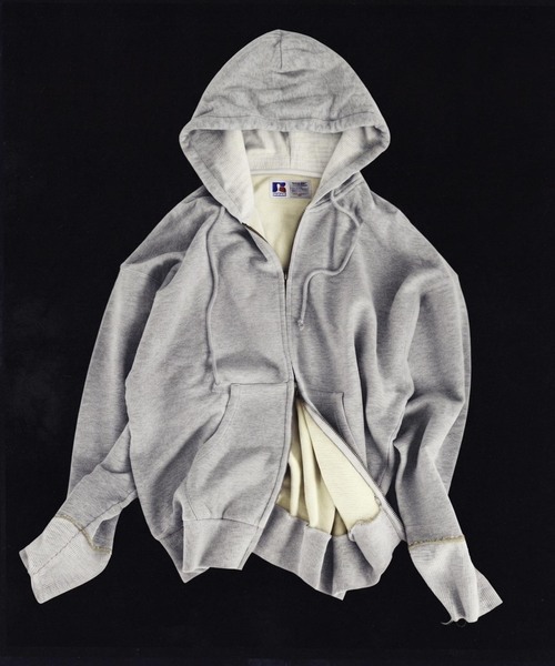 Russell Athletic（ラッセルアスレティック）の「RUSSELL ATHLETIC / ラッセル アスレティック 別注 Layered Zip Hoodie（パーカー・メンズ・ブラック/グレー・MEDIUM/LARGE）」の2枚目の写真