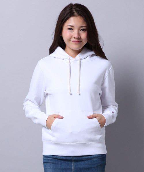 Champion(チャンピオン)の「【Champion】無地スウェットパーカー(パーカー・レディース・グレー/ベージュ/ホワイト/オリーブ/ブラック/ネイビー・SMALL/LARGE/MEDIUM)」の2枚目の写真