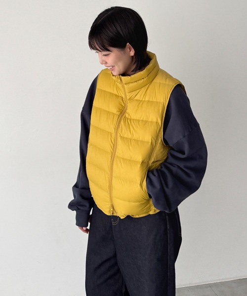 CANAL JEAN(キャナルジーン)の「Lakey Park スタンドカラーダウンベスト(ダウンベスト・レディース・ブラウン/イエロー/ブラック・ONE SIZE)」の14枚目の写真
