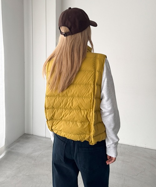 CANAL JEAN(キャナルジーン)の「Lakey Park スタンドカラーダウンベスト(ダウンベスト・レディース・ブラウン/イエロー/ブラック・ONE SIZE)」の18枚目の写真