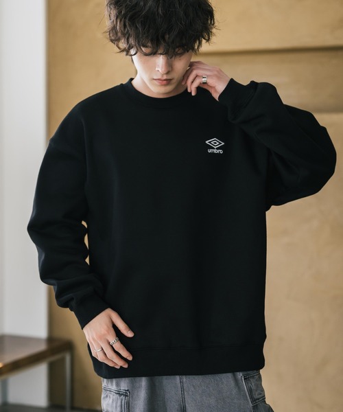 UMBRO（アンブロ）の「UMBRO アンブロ 別注コラボ オーバーサイズ裏起毛ワンポイントロゴ刺繍クルーネック長袖スウェット（スウェット・メンズ・杢グレー/チャコール/ブラック/ネイビー・L/XL/M）」の7枚目の写真
