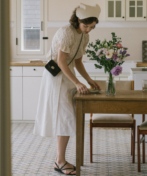 OVHEE(オヴェイ)の「ミニョンマイクロバッグ Mignon Micro Bag(メッセンジャーバッグ・レディース・ブラック/シルバー/クリーム/ライトピンク・FREE)」の7枚目の写真