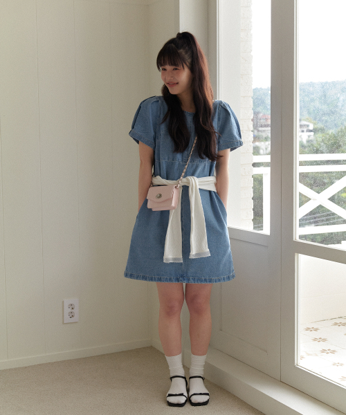 OVHEE(オヴェイ)の「ミニョンマイクロバッグ Mignon Micro Bag(メッセンジャーバッグ・レディース・ブラック/シルバー/クリーム/ライトピンク・FREE)」の22枚目の写真
