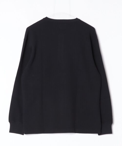 SHIPS（シップス）の「SA:MILITARY THERMAL HENLEY JQD（Tシャツ/カットソー・メンズ・ダークグレー/ブラック/ナチュラル・LARGE/MEDIUM/X-LARGE/SMALL）」の4枚目の写真