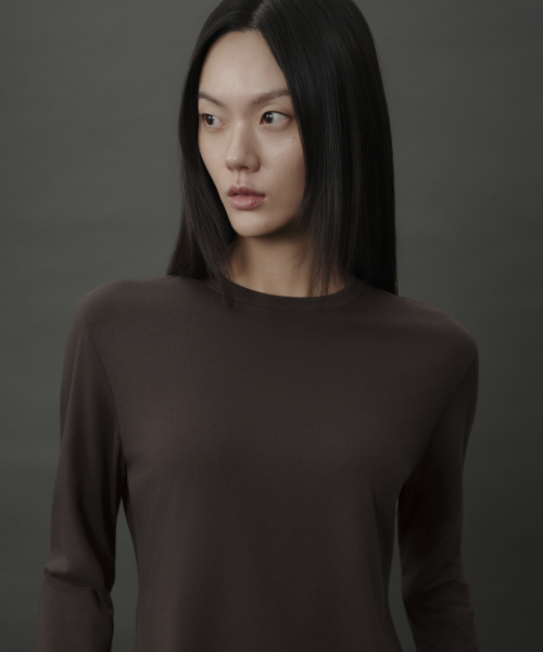 MUSINSA STANDARD WOMAN（ムシンサスタンダードウーマン）の「[リカバリー] ウィメンズ 長袖パンツセット [ブラウン]（Tシャツ/カットソー・レディース・その他・SMALL/MEDIUM/LARGE/X-SMALL）」の9枚目の写真