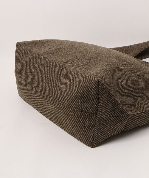 A.P.C.（アーペーセー）の「TOTE NINON（トートバッグ・メンズ・ブラウン系その他・ONESIZE）」の3枚目の写真