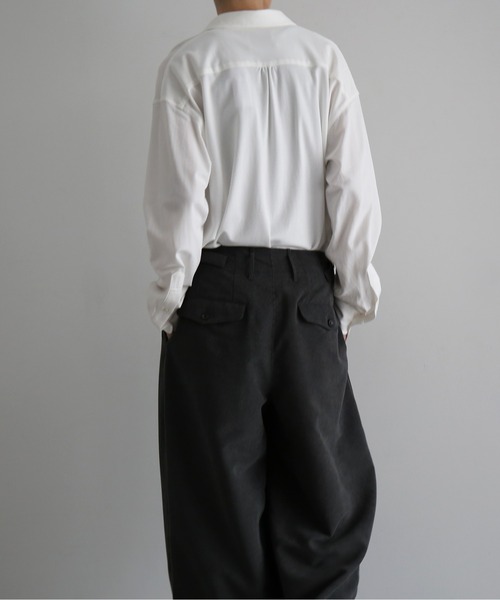 my beautiful landlet（マイビューティフルランドレット）の「my beautiful landlet 2 tuck corduroy wide pants（その他パンツ・メンズ・ブラック/グレー・0）」の8枚目の写真