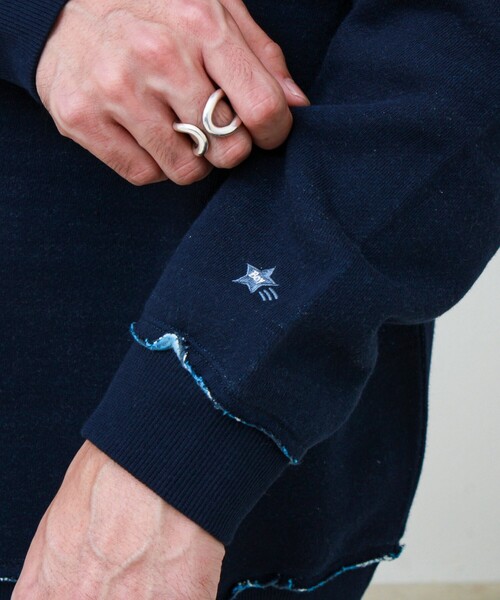 GLOSTER（グロスター）の「【BOY BACK FANCY】裏配色フリース スウェットプルオーバー（スウェット・メンズ・ネイビー/ブラック/ライトグレー・L/M/S）」の12枚目の写真