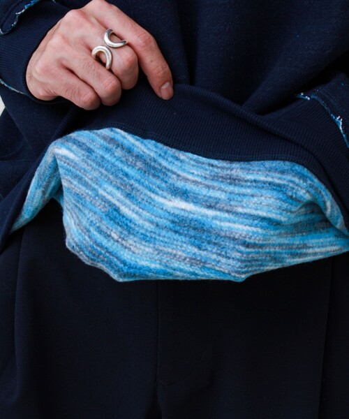 GLOSTER（グロスター）の「【BOY BACK FANCY】裏配色フリース スウェットプルオーバー（スウェット・メンズ・ネイビー/ブラック/ライトグレー・L/M/S）」の15枚目の写真