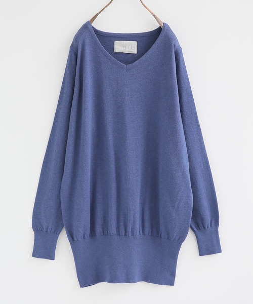 n'OrLABEL（ノアールレーベル）の「『ゆるやかVネックシンプル綿ニット』（ニット/セーター・レディース・ブルー/ライトグレー/サンドグレー/グリーン/ブラック/ライトベージュ/カーキ/オートミール/チャコールグレー/ターメリック/マジェンタ/ワイン/ブルー系その他/グレー系その他/ネイビー/レッド/オレンジ/ブルー系その他2/ブラウン/ターコイズブルー/コーラルピンク/イエロー/スモークピンク/スカイブルー/モスグリーン/コバルトブルー/ラベンダー/ライトブルー/パープル/マスタード/ベージュ系/グレイッシュブルー・1/2/3）」の19枚目の写真