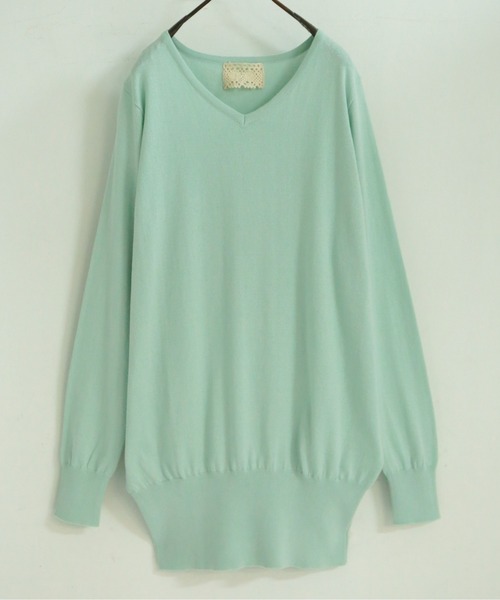 n'OrLABEL（ノアールレーベル）の「『ゆるやかVネックシンプル綿ニット』（ニット/セーター・レディース・ブルー/ライトグレー/サンドグレー/グリーン/ブラック/ライトベージュ/カーキ/オートミール/チャコールグレー/ターメリック/マジェンタ/ワイン/ブルー系その他/グレー系その他/ネイビー/レッド/オレンジ/ブルー系その他2/ブラウン/ターコイズブルー/コーラルピンク/イエロー/スモークピンク/スカイブルー/モスグリーン/コバルトブルー/ラベンダー/ライトブルー/パープル/マスタード/ベージュ系/グレイッシュブルー・1/2/3）」の14枚目の写真