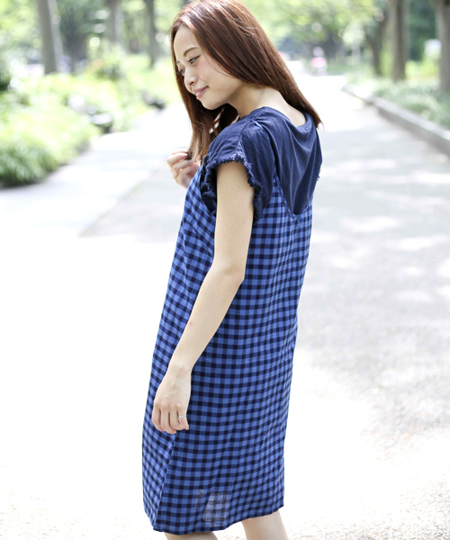 Denime（ドゥニーム）の「インディゴチェックキャミワンピース（ワンピース・レディース・ライトインディゴブルー/インディゴブルー・FREE）」の4枚目の写真