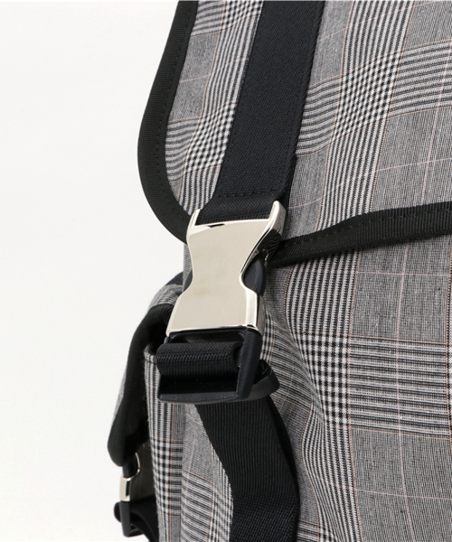 HEAD PORTER（ヘッドポーター）の「SAVILLE/RUCKSACK（バックパック/リュック・メンズ・グレー/ネイビー・ONE SIZE）」の10枚目の写真