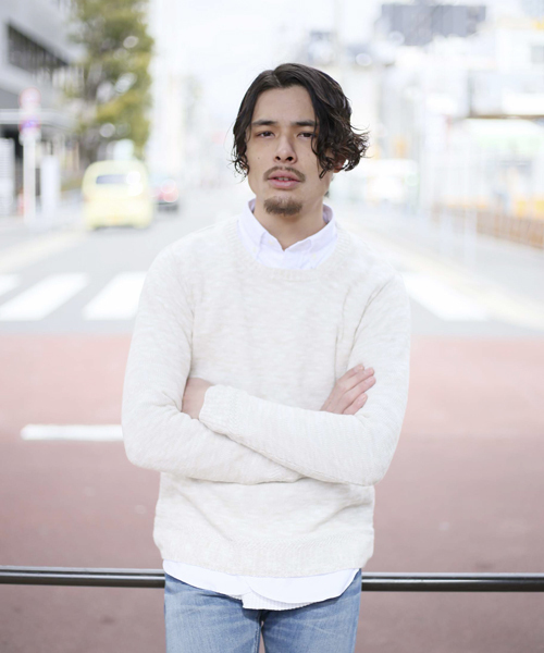 gim（ジム）の「【gim/ジム】綿麻スラブクルーネックニット（ニット/セーター・メンズ・グレー/ベージュ・MEDIUM/LARGE）」の2枚目の写真